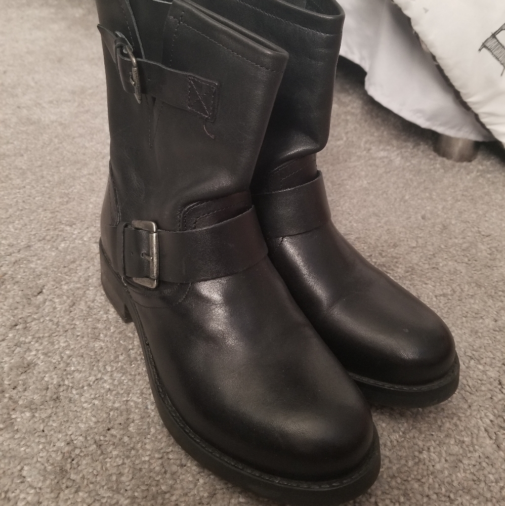 Black Leather Steve Madden Moto Boots Sz 8